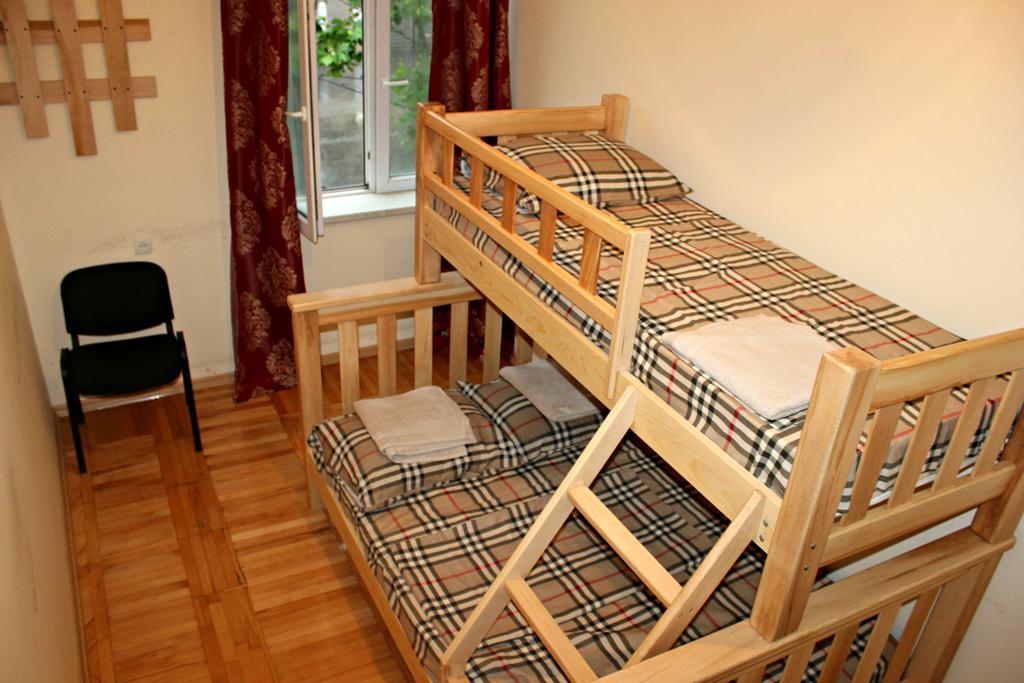 Hostel Bude Kutaisi Habitación foto